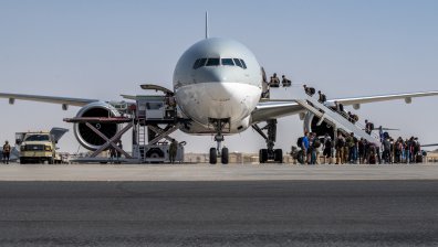 МВнР: 9 български граждани си пристигнаха успешно в родината от Афганистан
