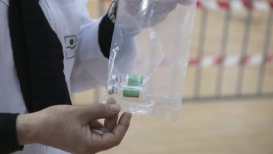 Част от Испания спира имунизацията заради забавени доставки на ваксини