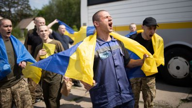 Руски и украински военнопленници са се прибрали у дома