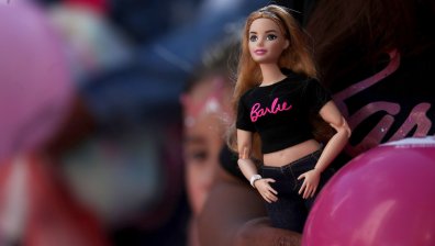 Филмът "Барби" запали интереса към колекционерските кукли, скочиха и цените
