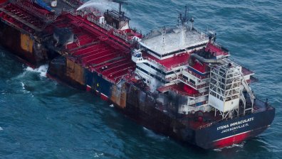 Изтичане на керосин след сблъсъка между кораби в Северно море