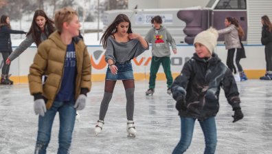 Откриха сезона на пързалката на "Спортна София"	