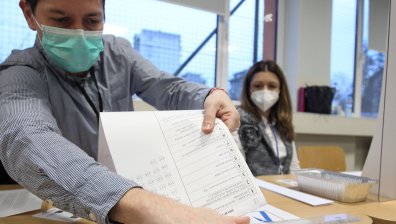 ЦИК: Изборите бяха трудни, но ги проведохме успешно