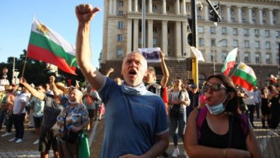 "Тренд": 60% подкрепят протестите, 5 партии в следващия парламент