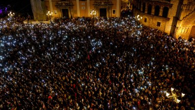 Многохиляден протест във Валенсия поиска оставката на Карлос Масон