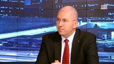 Политик: Македония се обърна за проблемите си към ЕС, Сърбия избра друг път