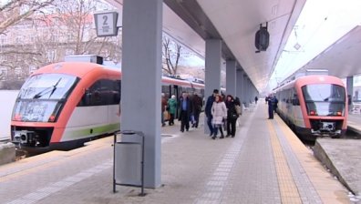 С влак от Пазарджик до Троян, 152 км за 15 часа
