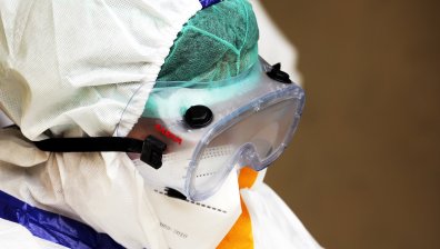 Робот в Индия помага на пациенти с Ковид-19 да говорят с близките си