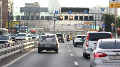 И Русия отвръща на САЩ: Вдига митата на вносните автомобили