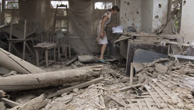 Над 2500 са загиналите в Мариупол, Русия отрече да атакува цивилни граждани