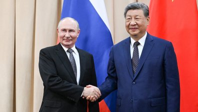 Путин в центъра на срещата на ШОС: Русия, Китай и Индия укрепват връзките си