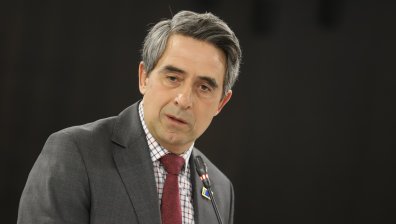 Плевнелиев обяви старт на разговорите с партиите в НС, за всяка е определен ден