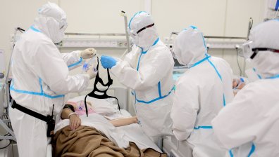 Руски учен: Ковид-19 ще циркулира няколко години, но ще загуби своята значимост