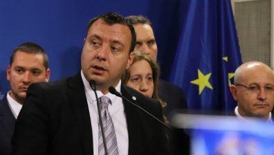 "Възраждане": Разговорите между двете политически партии ще свършват без правителство