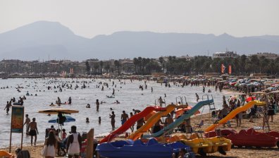 Сертификати, резервации, ваучери... Как да планираме лятната почивка в чужбина?