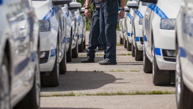 Прокурор оставя за НГ в ареста хванатите с луканки подкуп полицаи