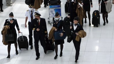 Драстична мярка: ЕС обмисля да се изолира от света за месец