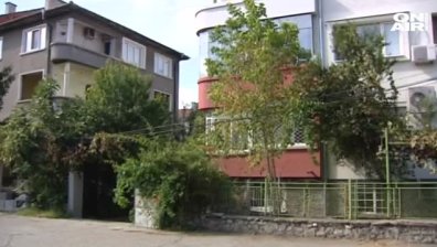 Пловдив: Дете на годинка падна от втория етаж, родителите му спели