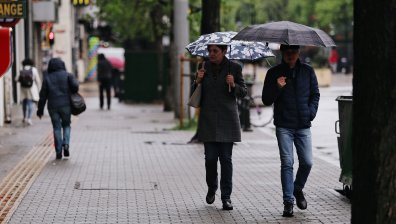 Буреносно време през уикенда, опасност от градушки и гръмотевични бури 