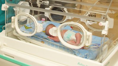 "Две шепи щастие": Всяко десето дете в България е недоносено (ВИДЕО)