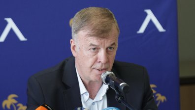Наско Сираков джиросва делa на дъщеря си от "Левски" на нови акционери