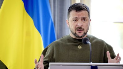 Зеленски свиква спешно Съвета за сигурност след взрива в Каховската ВЕЦ