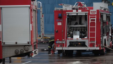 Междуградски автобус пламна край Айтос