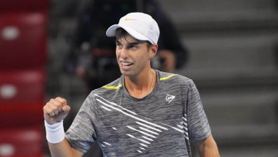 Адриан Андреев е на финал в Анталия