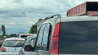 Трафикът по част от "Тракия" към София ще е само в изпреварващата лента