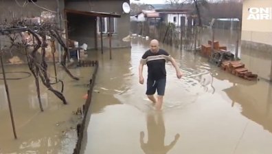 Жителите в Петърч: Най-страшно беше към 4 сутринта