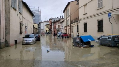 Воден Ад в Италия: Увеличават се жертвите на поройните дъждове