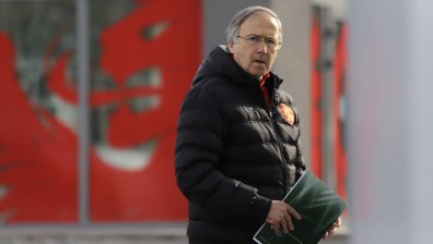 Дерменджиев отказа да хвърли оставка, оправда футболистите
