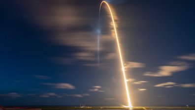 Космически туризъм: SpaceX планира да провежда до 6 полета всяка година