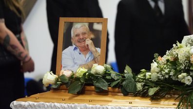 Стотици се простиха с легендата Норайр Нурикян (+СНИМКИ)