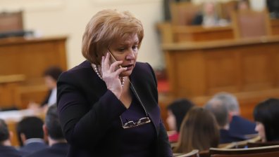 Разпитват Менда Стоянова в ГД "Национална полиция"