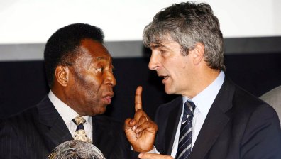 Краля си отива, Пеле се сбогува със семейството и приятели