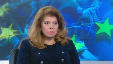 Ил. Йотова: Гърция не може да взема отпечатъци от мигрантите на този етап