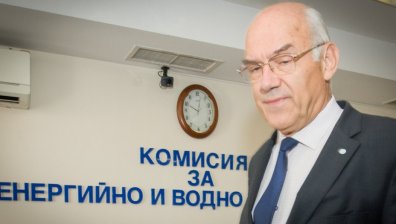 Водата още ще поскъпва, шефът на КЕВР предлага въвеждане на "водно бедни"