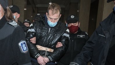 Денис крещял към компанията на Илиян: Ще ви избия, ще ви изколя