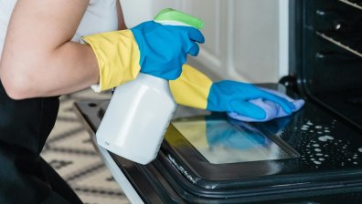 Остарелите почистващи практики, които е време да изоставим