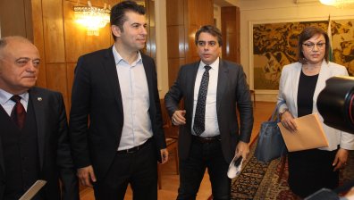Преди връчването на мандата: Преговорите за коалиционно управление са в задънена улица