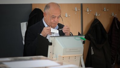 Атанас Атанасов: Приоритет е редовно правителство с равноотдалечен премиер