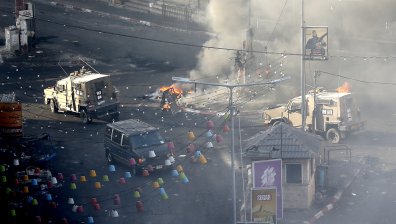 Израел се изтегля от Дженин, Съветът за сигурност на ООН се събира на заседание