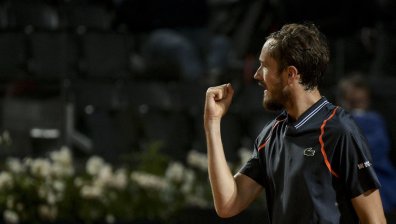 Медведев ще играе на финала в Рим, Рибакина завоюва титла на УТА 1000