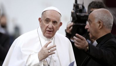 Папа Франциск се моли на Бог афганистанските бежанци да бъдат приети
