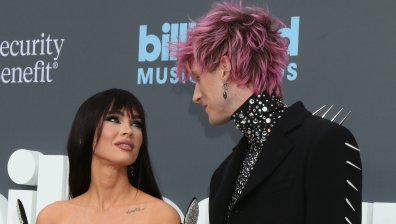 Меган Фокс махна годежния пръстен, разделена ли е с Машин Гън Кели?