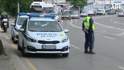 Решиха: Полицаите получават пари за униформи