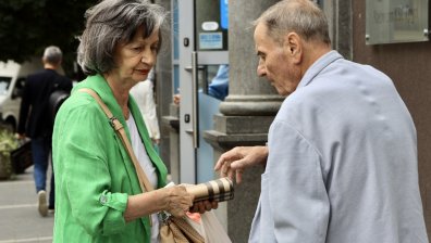Обрат в бюджета: Ковид добавката остава, но не и за бъдещите пенсионери (ВИДЕО)