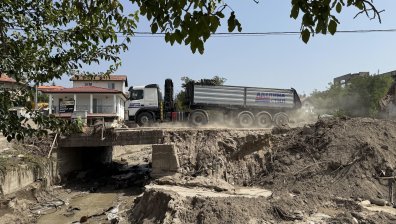 "Не знаем какво да направим с тези 1100 евро": Жители на Струмяни след потопа