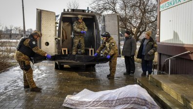Трима души са загинали след руска атака в Херсон